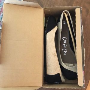 Toms Ballet Flat Size 11